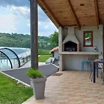 La Serbe Tatil Evi *